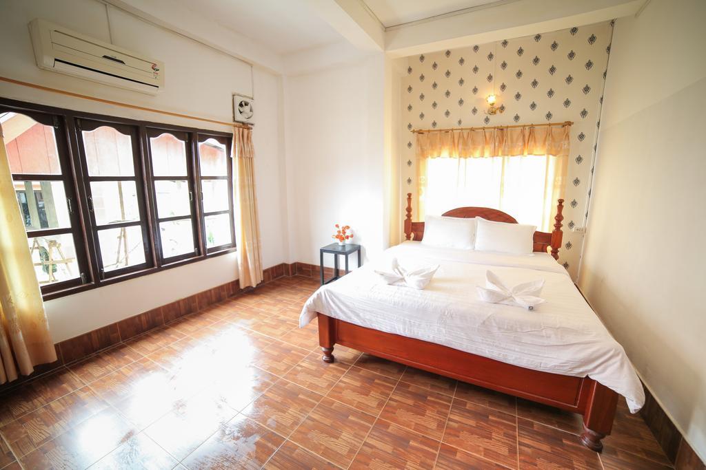 Maylay Guesthouse Vang Vieng Eksteriør billede