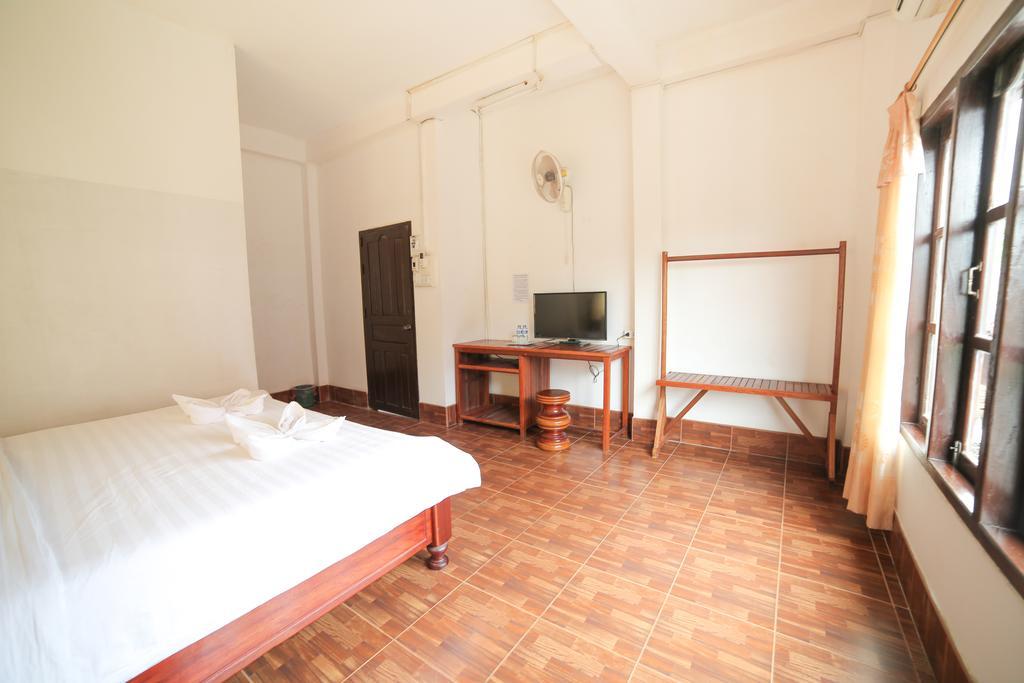 Maylay Guesthouse Vang Vieng Eksteriør billede