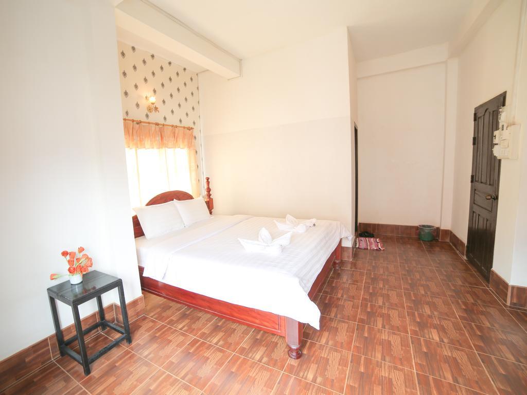 Maylay Guesthouse Vang Vieng Eksteriør billede