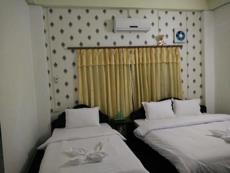 Maylay Guesthouse Vang Vieng Eksteriør billede